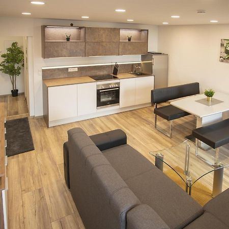 Modern Old Town Apartment Hall in Tirol Luaran gambar