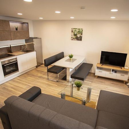 Modern Old Town Apartment Hall in Tirol Luaran gambar