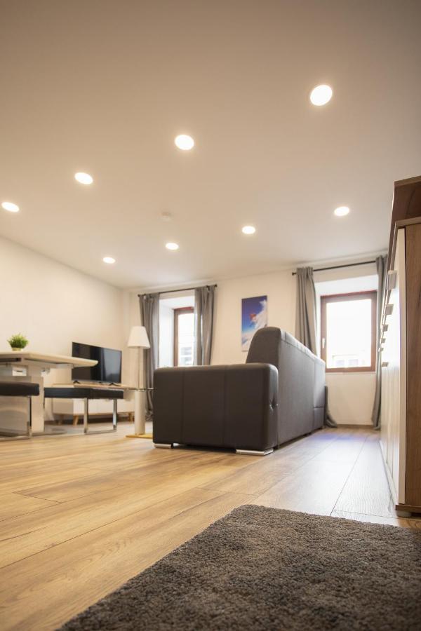 Modern Old Town Apartment Hall in Tirol Luaran gambar