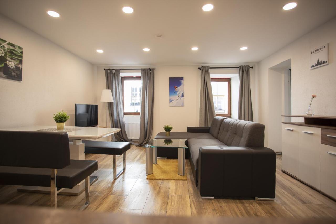 Modern Old Town Apartment Hall in Tirol Luaran gambar