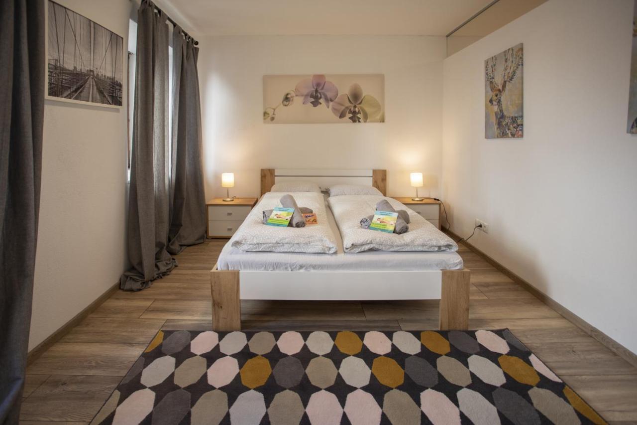 Modern Old Town Apartment Hall in Tirol Luaran gambar